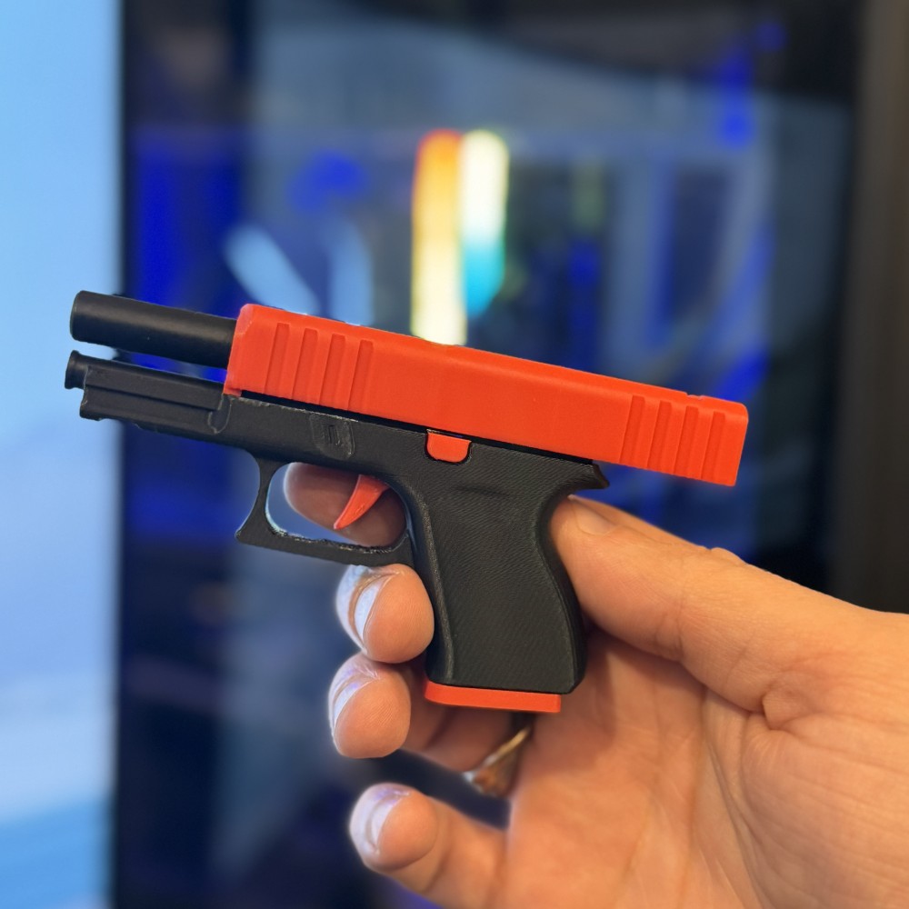 Брелок GLOCK з перезарядкою (Red + Black)