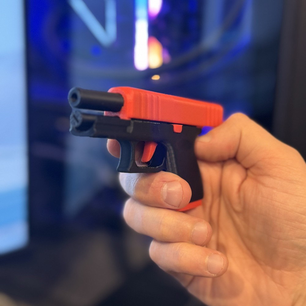 Брелок GLOCK з перезарядкою (Red + Black)